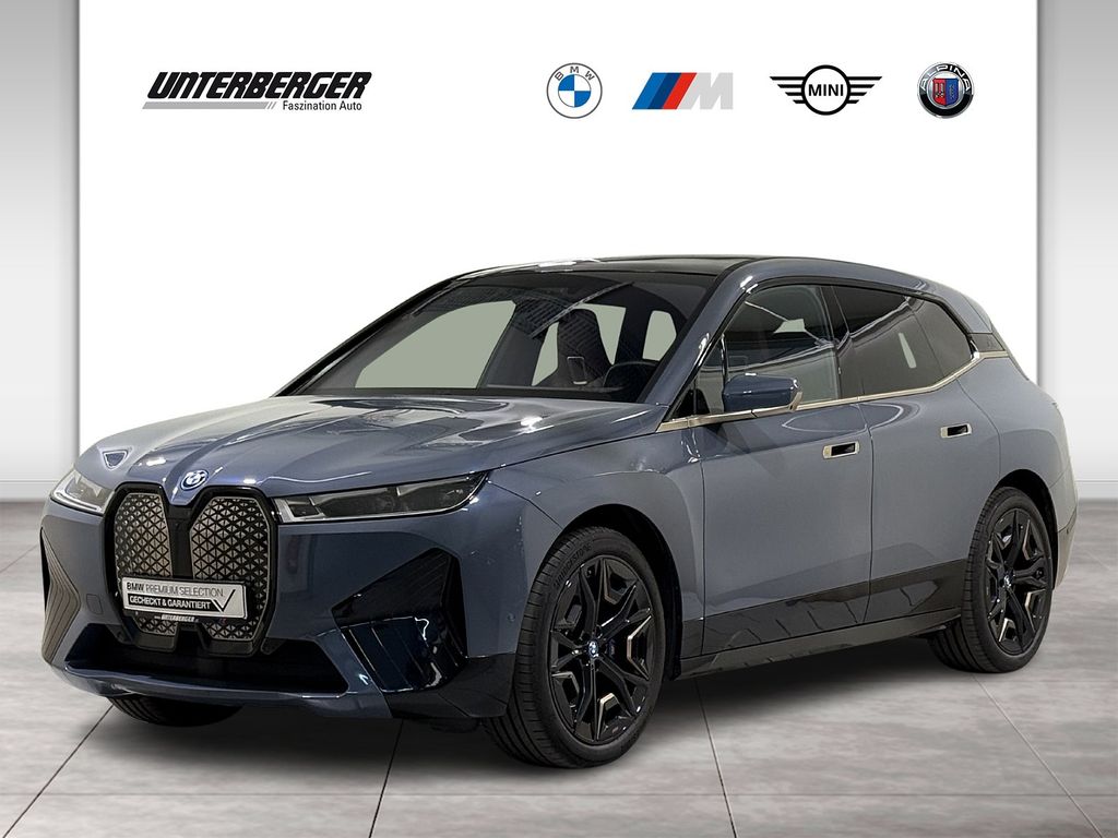 BMW iX