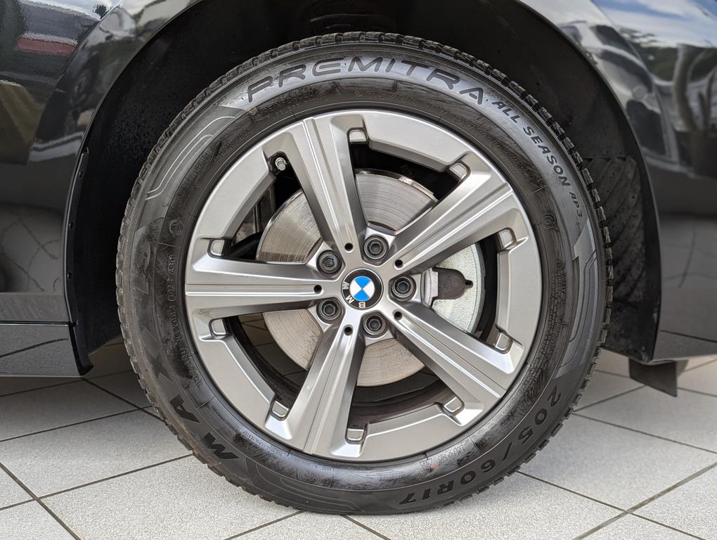 BMW 220