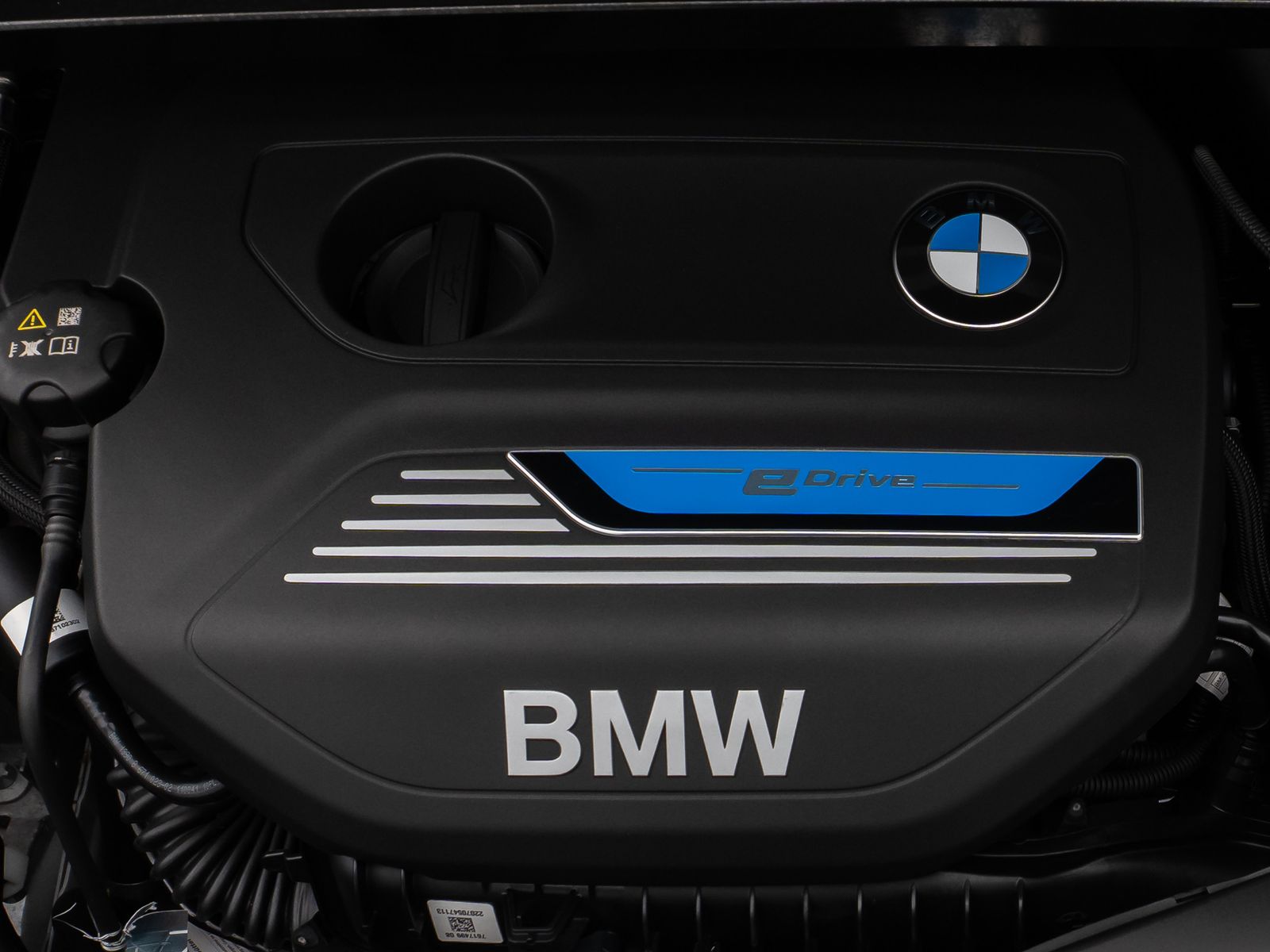 Fahrzeugabbildung BMW X2 xD25e DAB Navi Parkassist Geschwindigkeitsreg