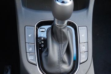 Hyundai i30 1.5 T-GDI Hybrid48VDCT.NAVI-KAMERA-SHZG-PDC-