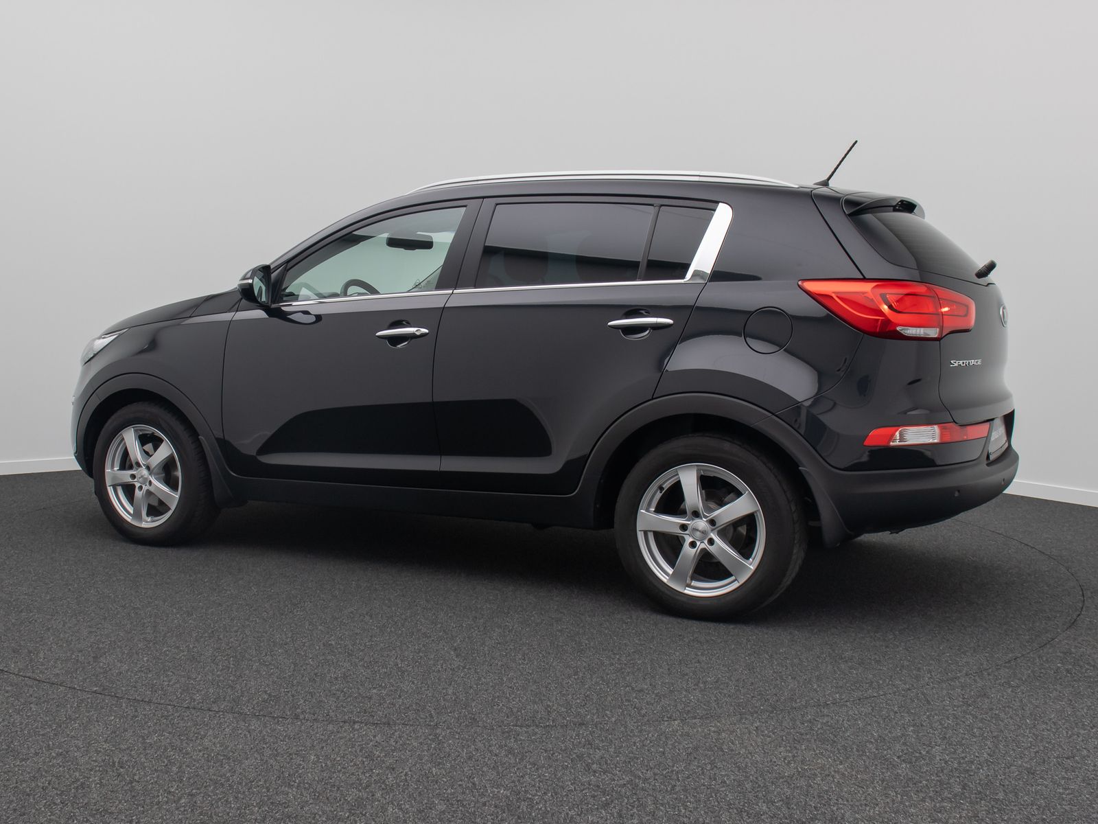 Fahrzeugabbildung Kia Sportage Attract 2WD Kamera FahrAss BremsAss LM