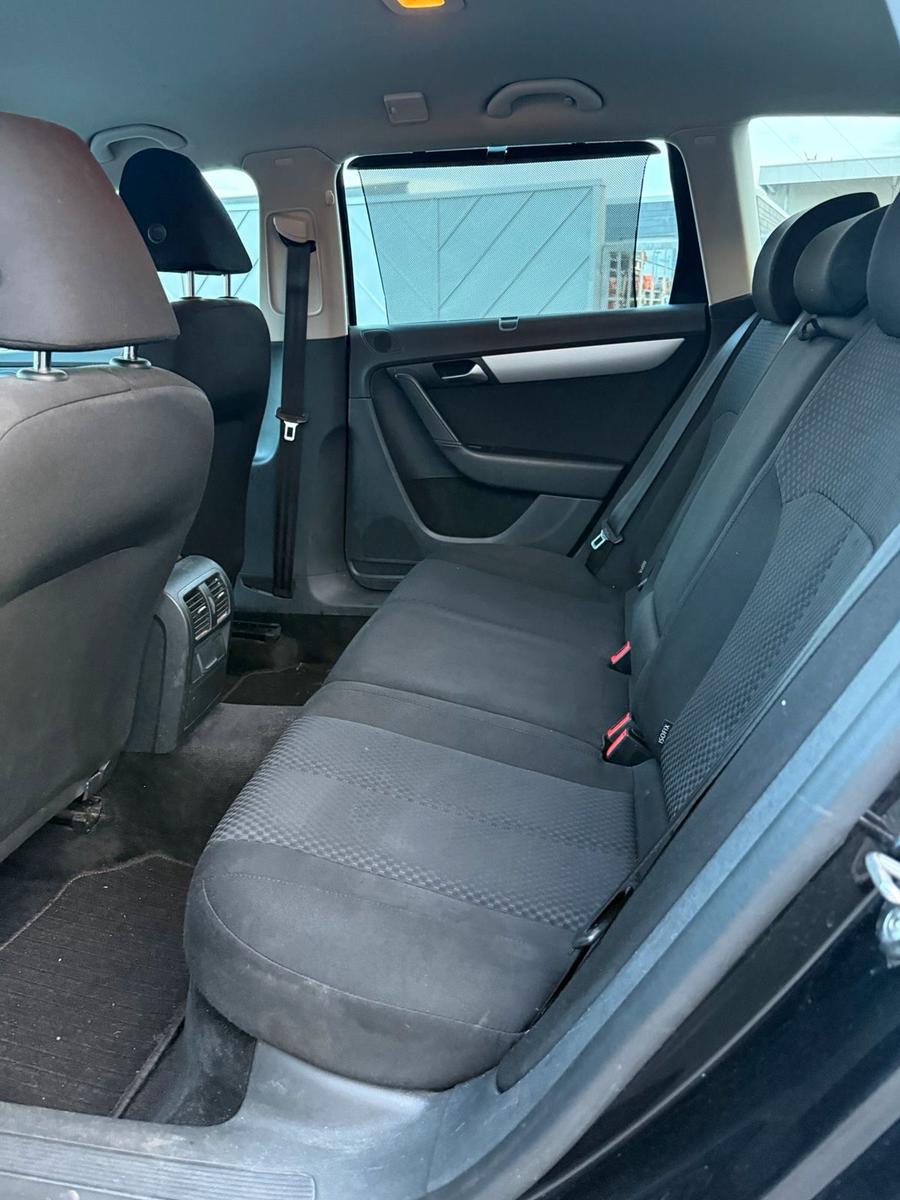 Volkswagen Passat 2012 — photo 10