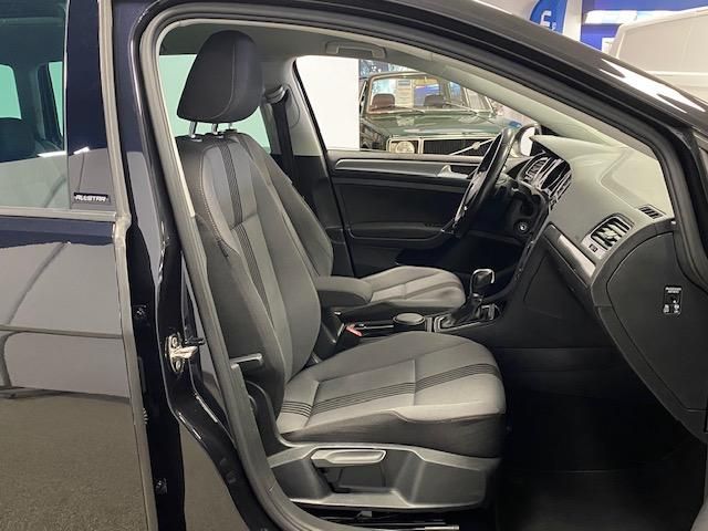 Fahrzeugabbildung Volkswagen Golf 1.4 TSI Allstar BMT AHK+SITZHEIZ+ALLWETTER+