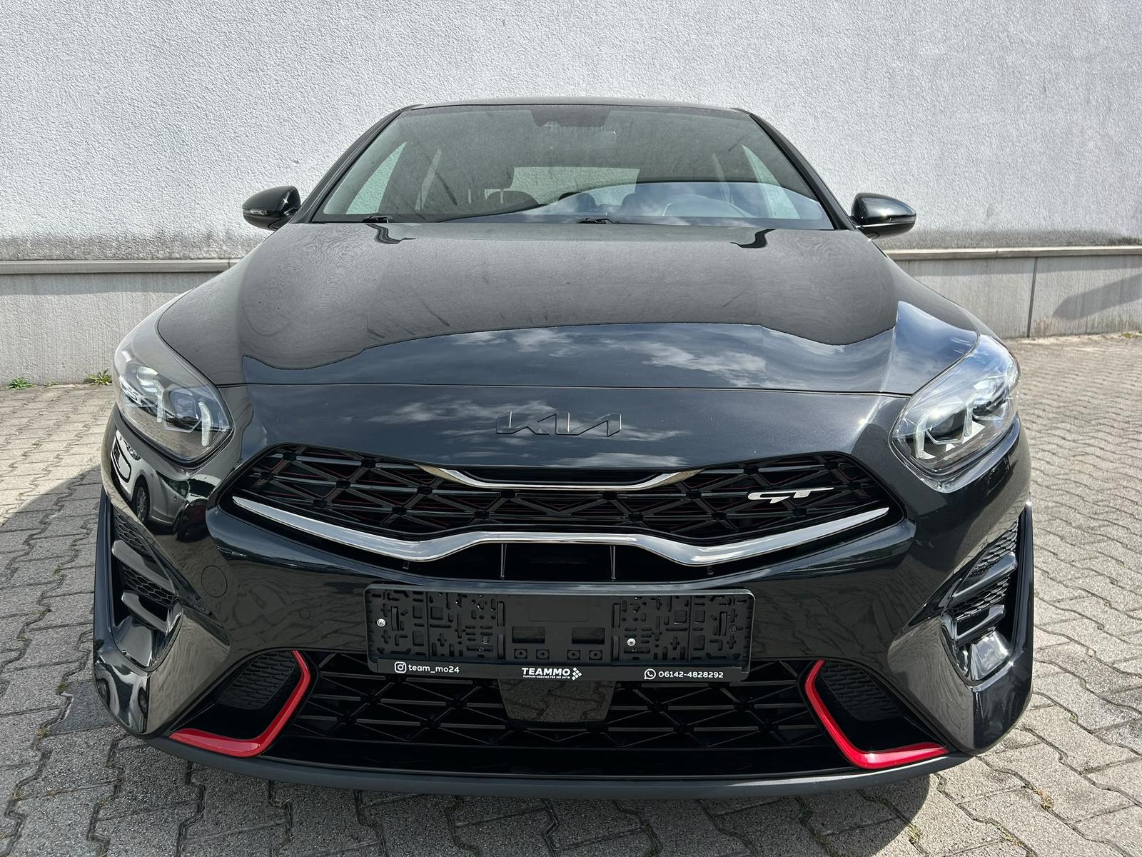 Kia Ceed GT 2.HD|AKPRAPOVIC|4xSHZ|KAMERA|18"|DIGITAL