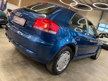 Audi A3 1.6 FSI Attraction *KLIMA*SHZ*BLUETOOTH*