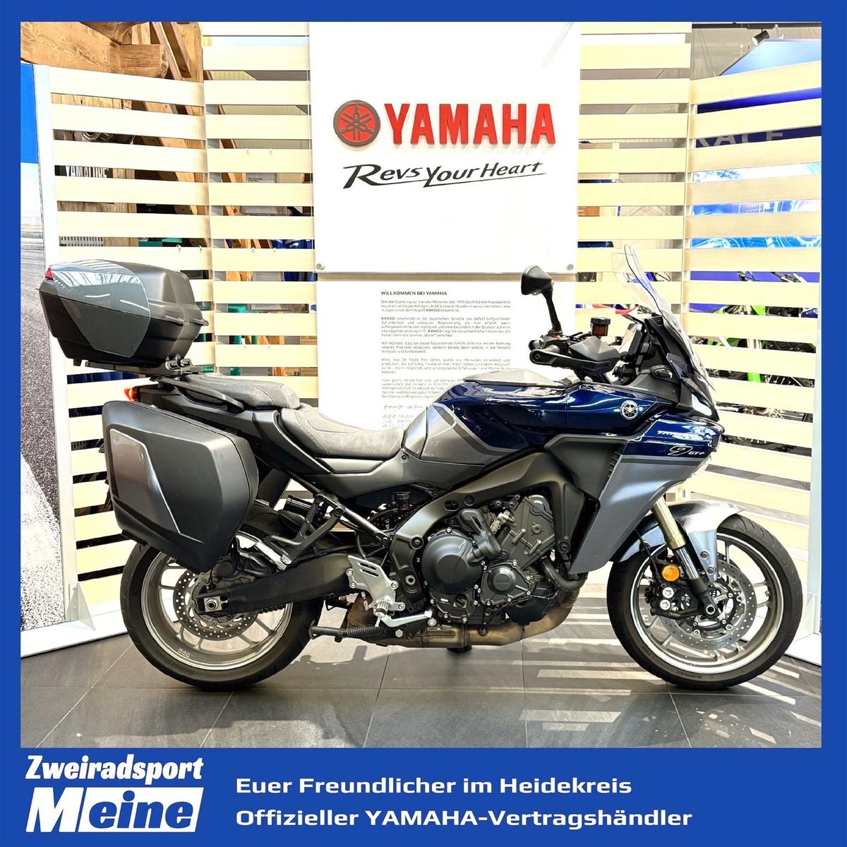 Yamaha Tracer 9 GT+ Y-AMT mit Top-Case