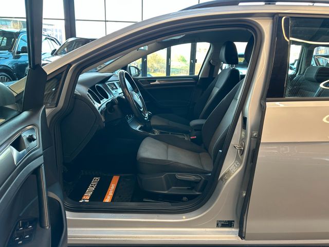 Volkswagen Golf VII Variant Trendline BMT *Navi*