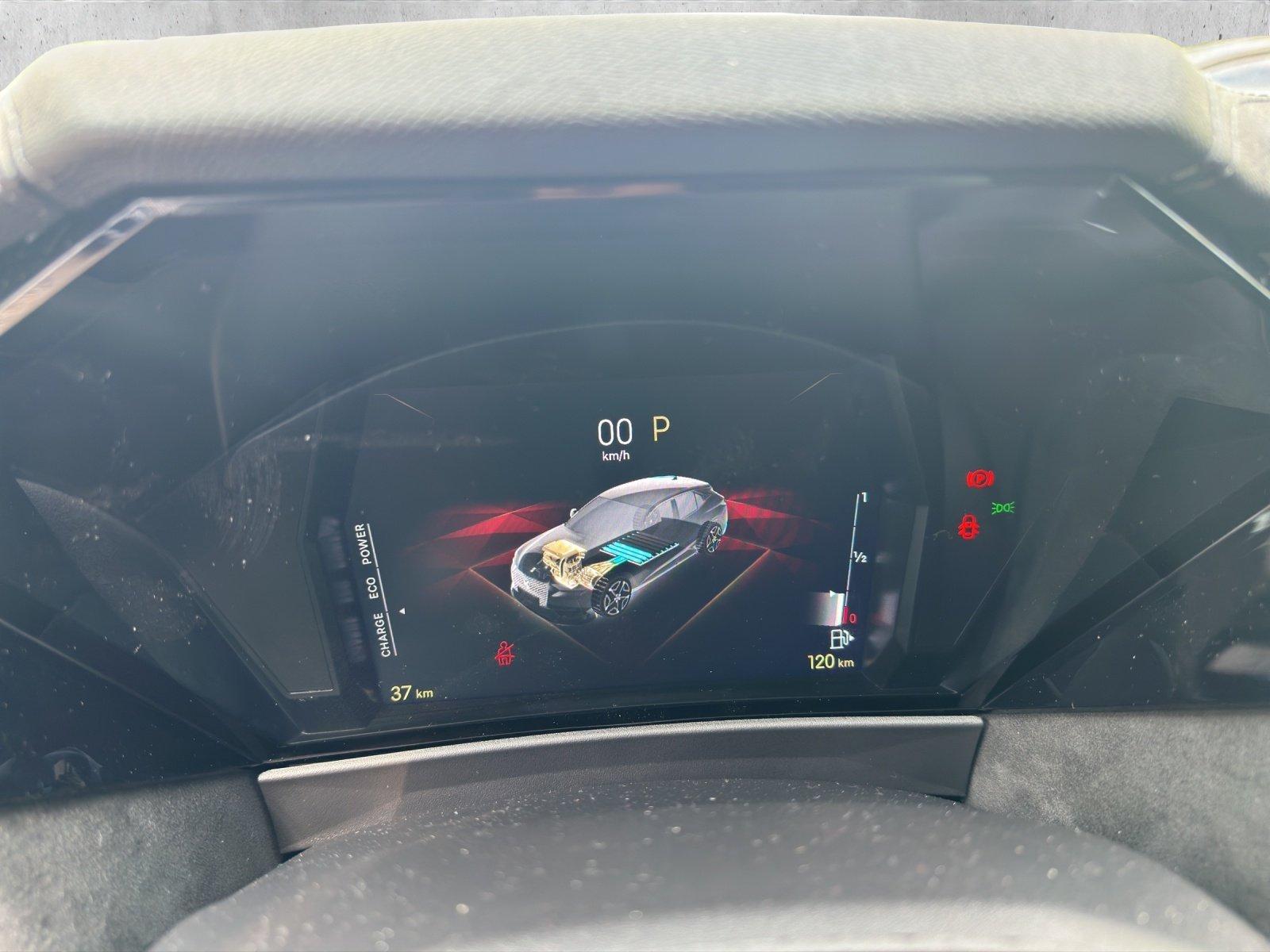 DS Automobiles DS4 Étoile Mild-Hybrid 136 +Kam.+HUD