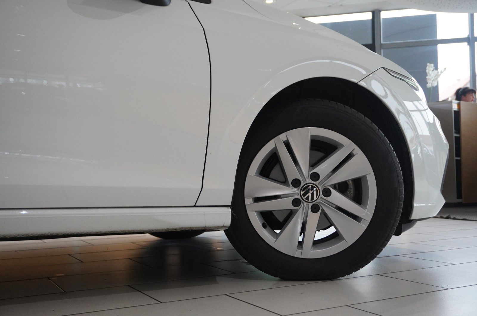 Fahrzeugabbildung Volkswagen Golf VIII Lim. 2.0 TDI LIFE NAVI/LED/VIRT./DAB+