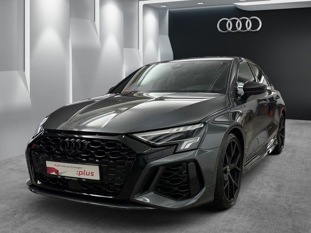 Audi RS 3 LEDER RFK PANO HUD B&O