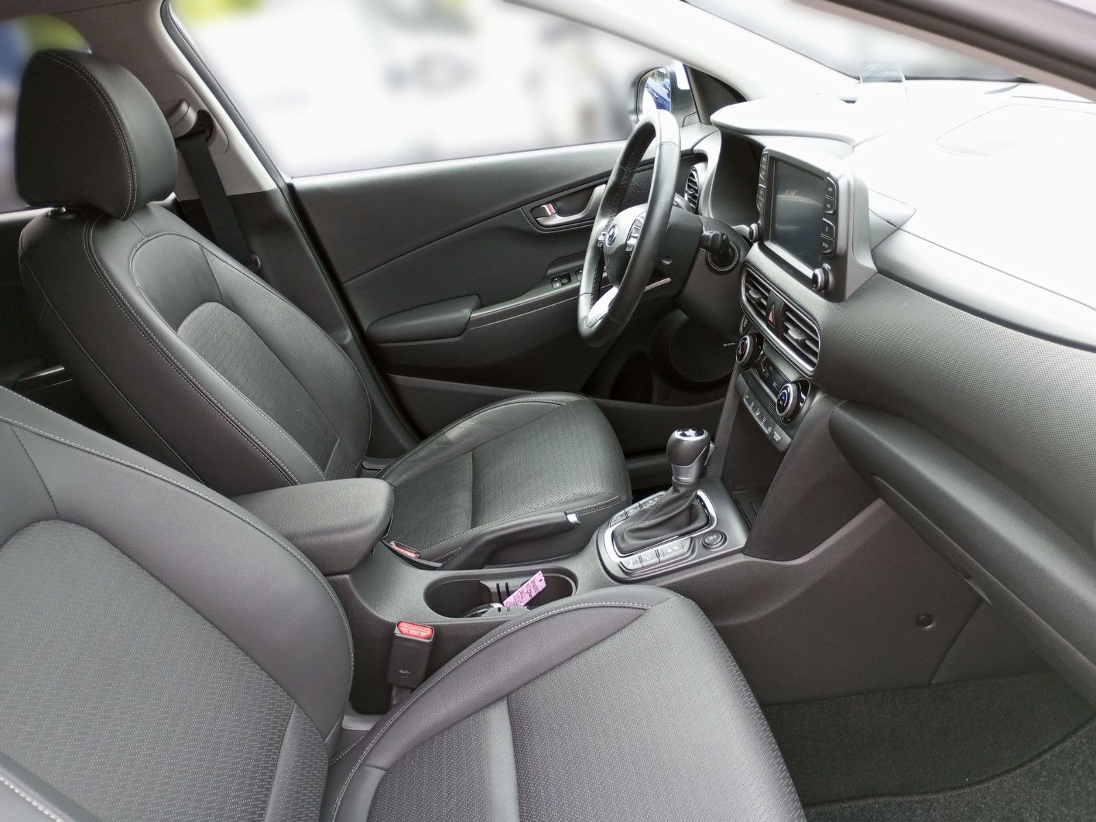 Fahrzeugabbildung Hyundai KONA 1.6 T-GDI Premium DCT 4WD Sitzp. Navi SD