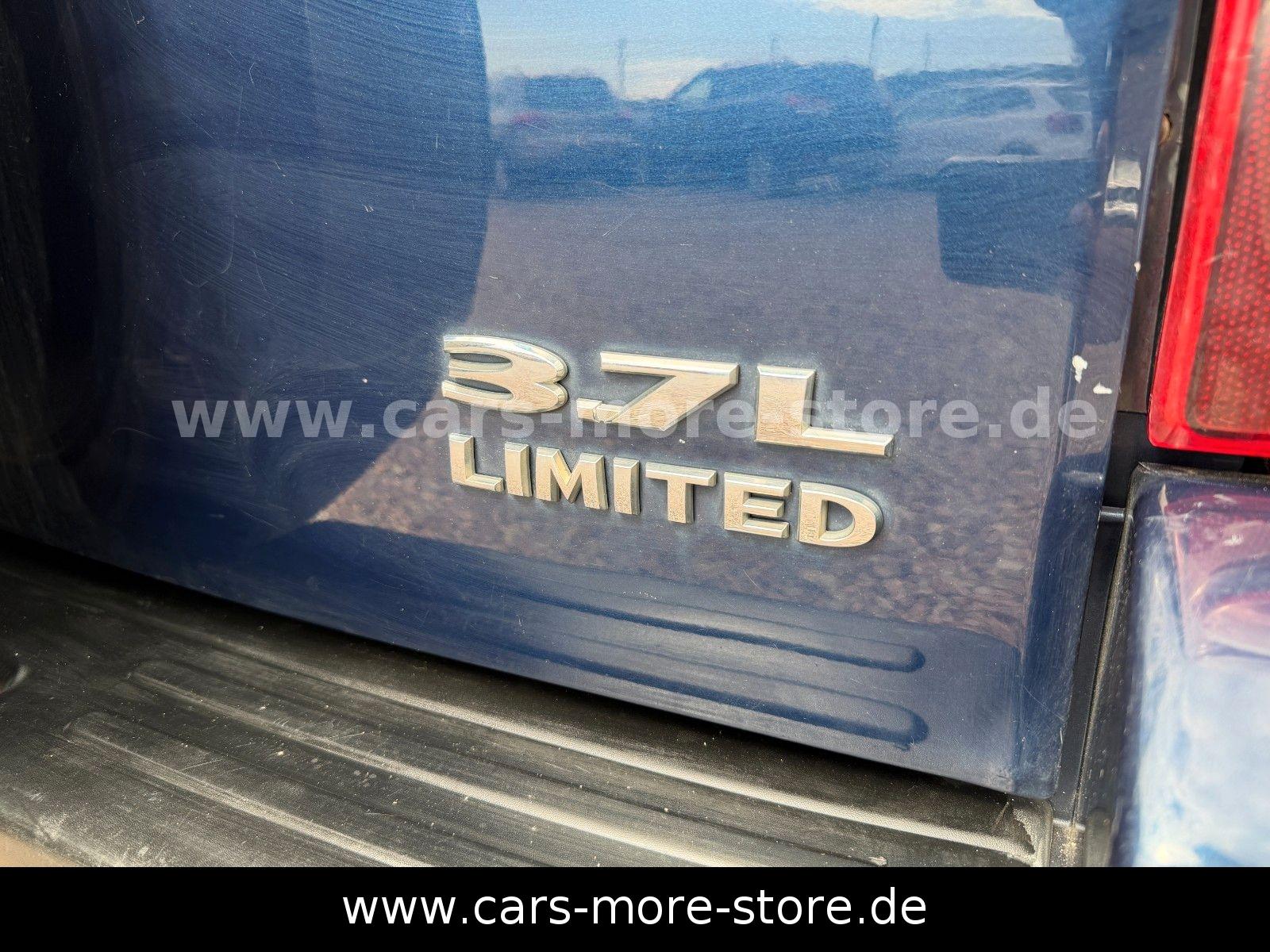 Jeep Cherokee 3.7 V6 Limited 4x4 | 204 ch | BVA | Toit ouvrant | Attelage | Sièges chauffants | Régulateur de vitesse | Climatisation