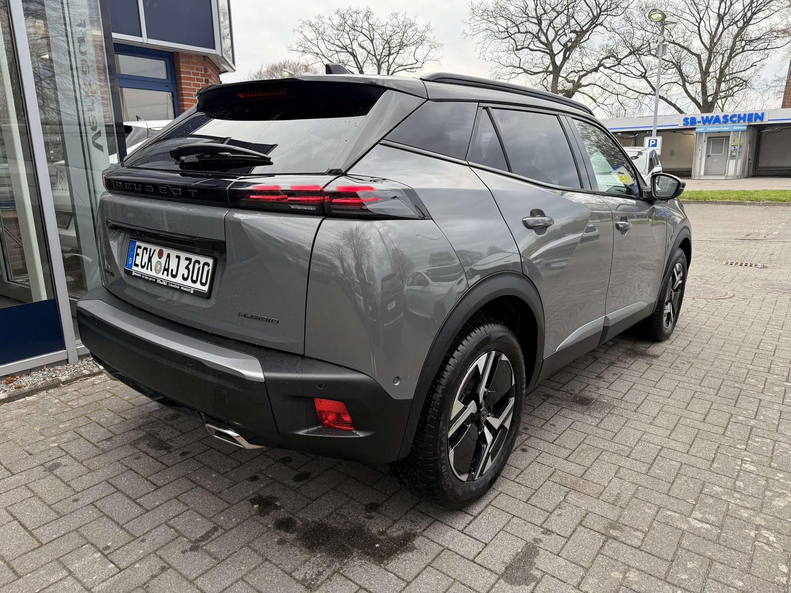 Peugeot 2008 Hybrid 145 GT