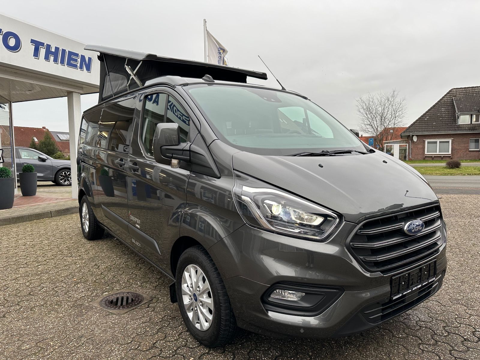 Fahrzeugabbildung Ford Transit Dreamer CapLand 2.0 TDCi AHK/Xenon/Navi