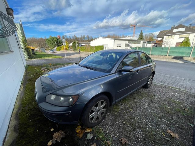 Volvo S40 Lim. 2.4 Momentum **Tüv bis 09/2026**