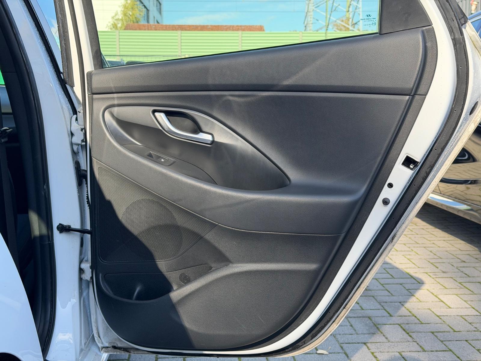 Hyundai i30 Fastback N Line Hybrid*SDACH*LED*APPLECAR