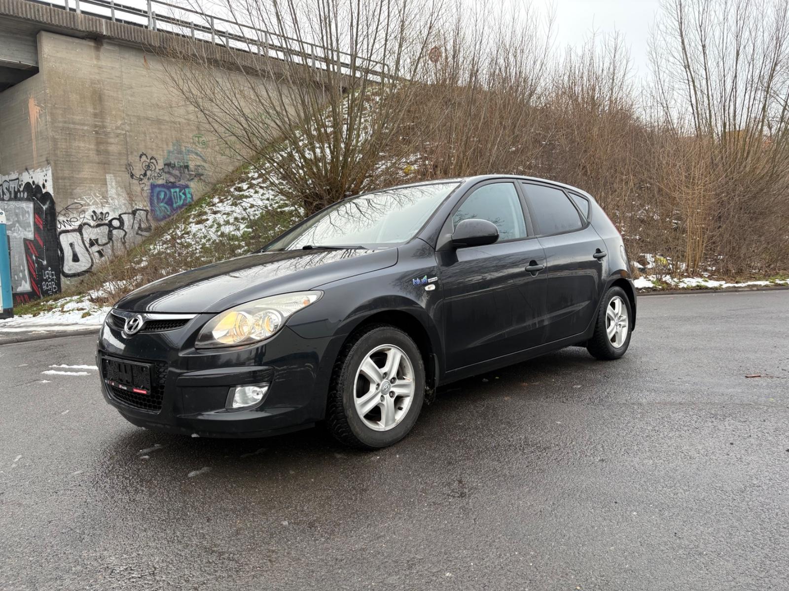 Hyundai i30 blue 1.6 CRDi Classic