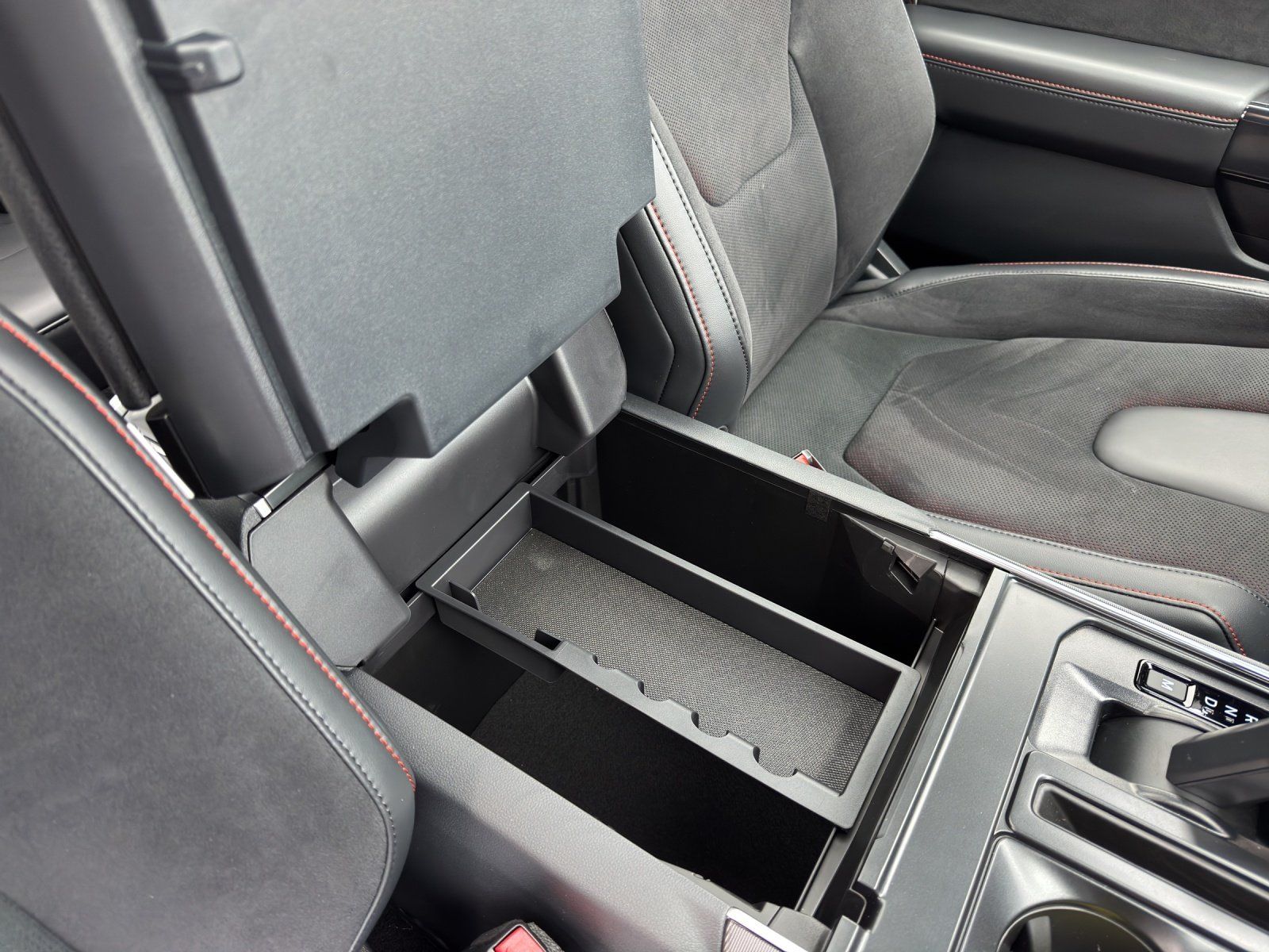 Fahrzeugabbildung Ford Raptor R V8 2025 360° KAM/NAVI/SHZ/AHK/SITZBELÜF