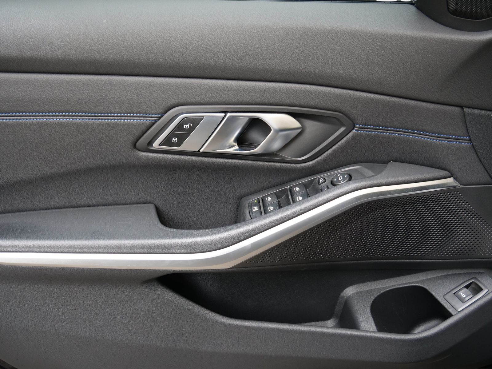 BMW 330i xDrive Touring M Sportpaket foto 18