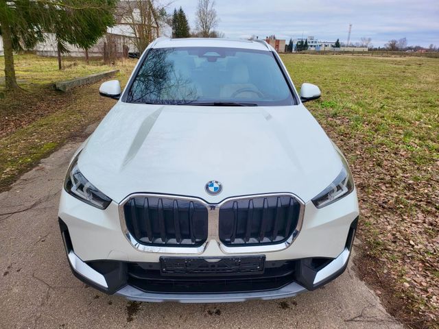 BMW X1 xDrive28i Steptron.,Navi Prof.LED,Kamera,Pano