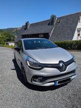 Renault Clio ENERGY TCe 220 EDC R.S. Trophy - Renault Clio: Navigationssystem