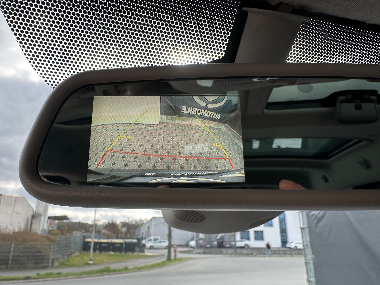 Fahrzeugabbildung Mercedes-Benz Citan Kombi 112 Lang Automatik/Navi/Pano/Kamera