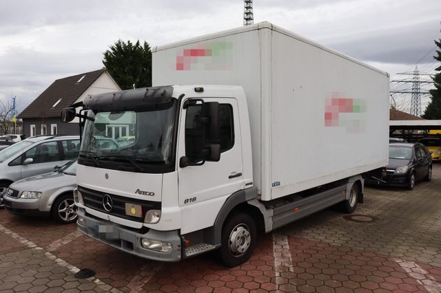 Mercedes-Benz 818L Atego Koffer mit Hubladerampe