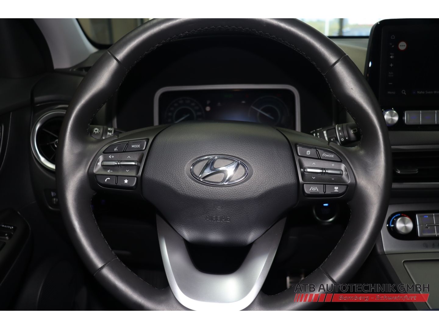 Fahrzeugabbildung Hyundai KONA Elektro Trend 39,2 kWh 2WD SOH 97,9 % Assis