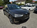 BMW iX 40xDrive LASER|SKY-LOUNGE|H&K|360°|AHK|ACC - BMW Gebrauchtwagen in Fürth
