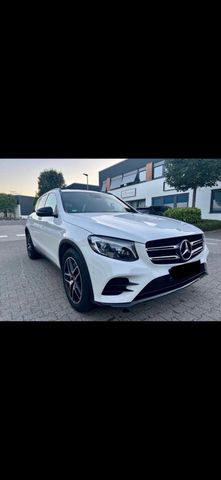 MERCEDES-BENZ Mercedes GLC220d 4-Matic Night/AMG Paket