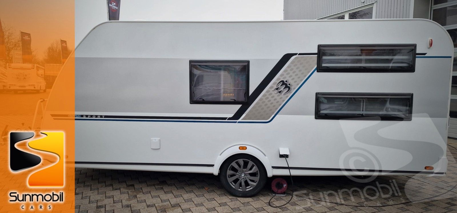 Fahrzeugabbildung Knaus Sport 500 KD E-Power 1.700kg Premium Tür