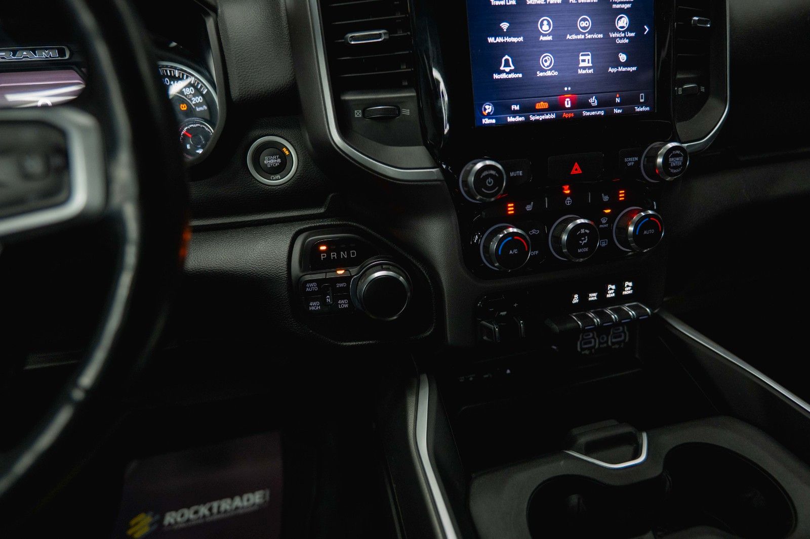 Fahrzeugabbildung Dodge RAM 5.7 V8 HEMI 4x4 OFFROAD Night HarleyDavidson