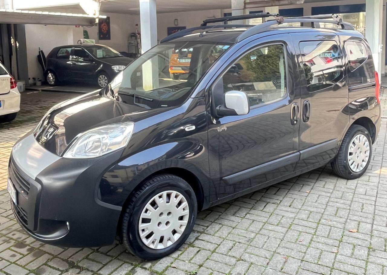 Peugeot Bipper 2011 — interior