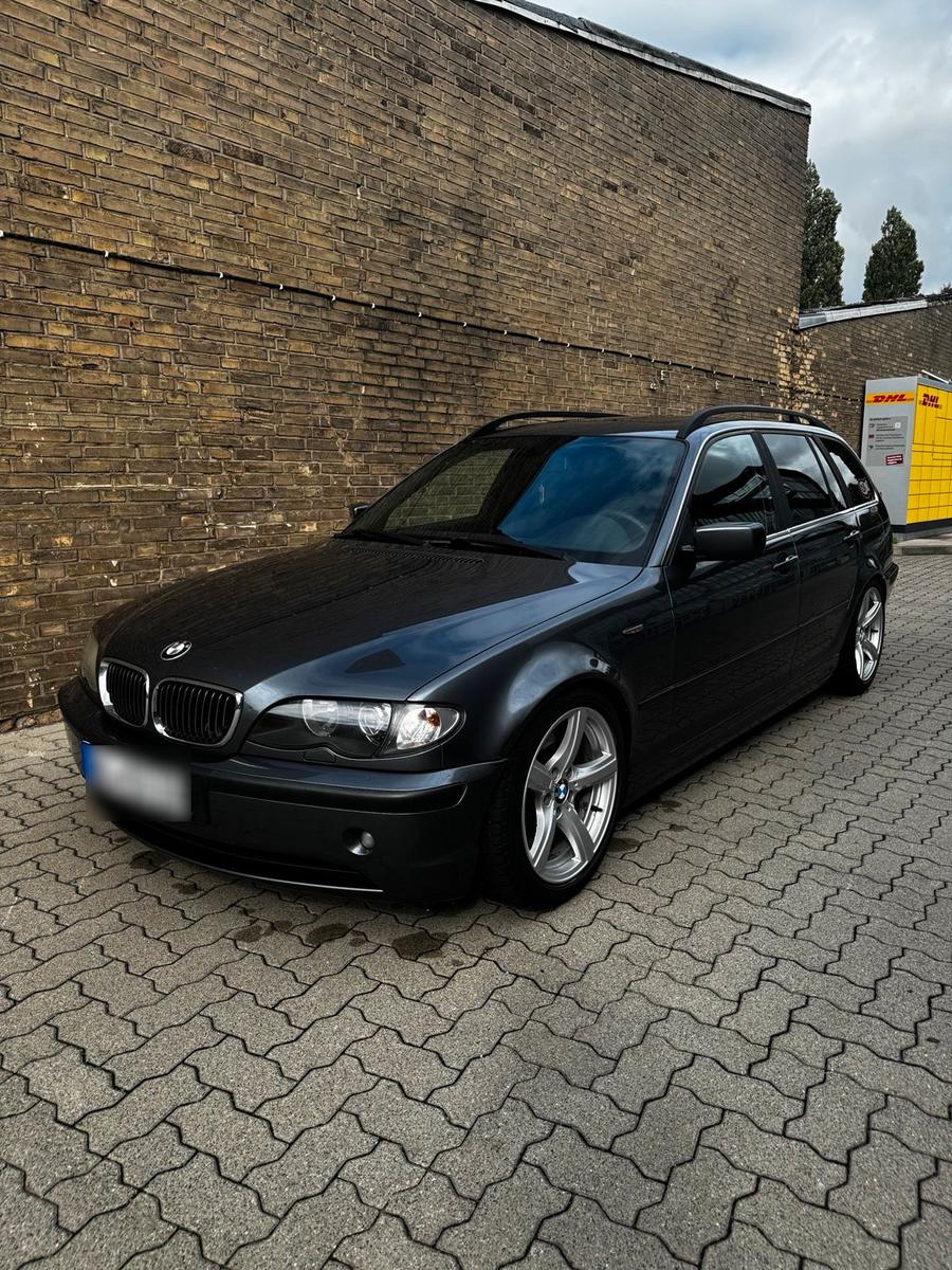 BMW 330