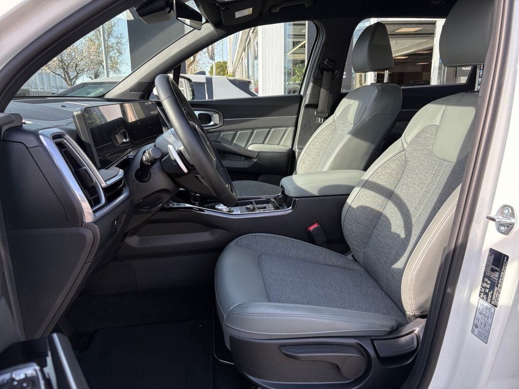 Fahrzeugabbildung Kia Sorento 2.2 CRDi Vision 4WD