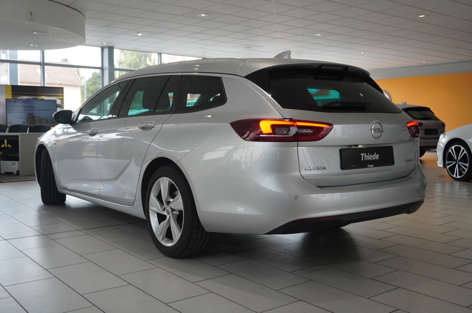 Fahrzeugabbildung Opel Insignia B ST 1.5T DYNAMIC NAVI/LED/KAMERA/DAB+