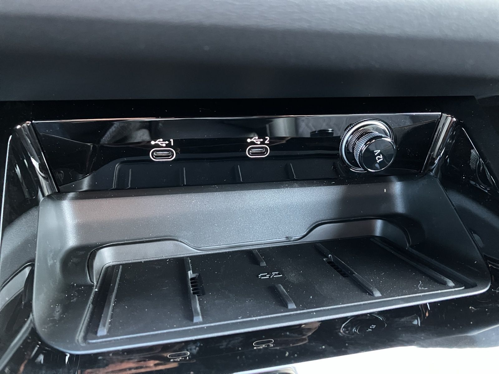 Fahrzeugabbildung Audi A6 Avant e-hybrid quattro  edition one AHZV Matr