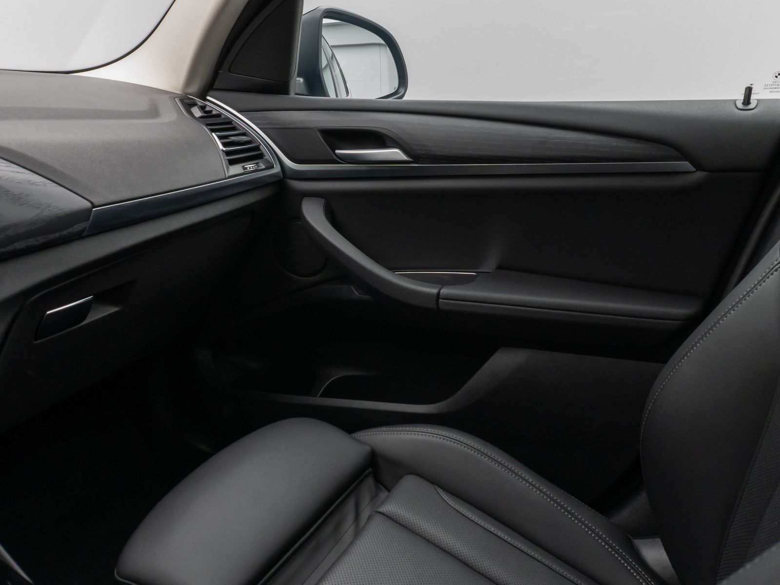 Fahrzeugabbildung BMW X3 xD20d Kamera DAB HiFi Lenkrhz AHK Alarm Sport