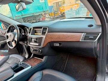 Mercedes ML 350 - 12