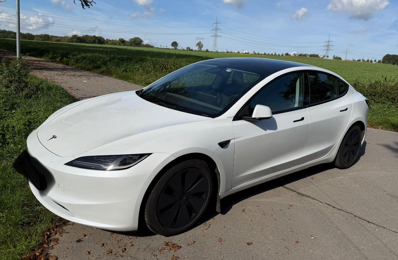 Tesla Model 3 Range Long LRW mit Reber-Fahrwerk, миниатюра 7