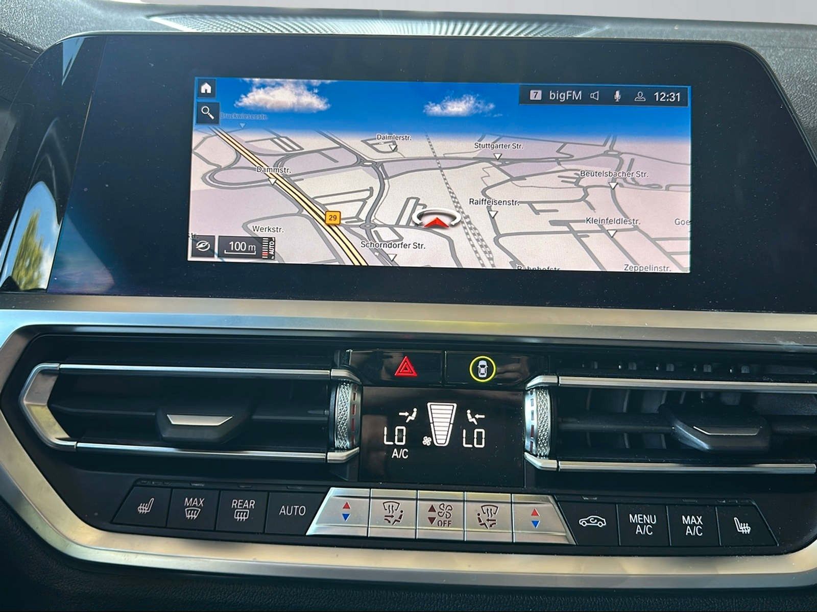 BMW 318i Luxury Line Head-up LED 360-Kamera foto 24