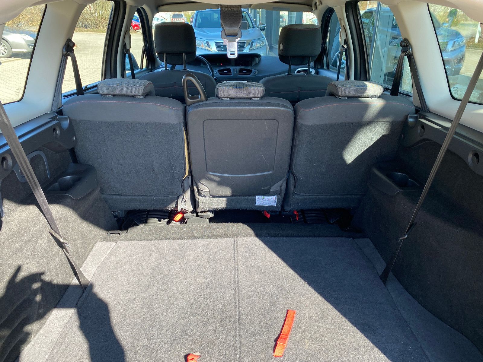 Fahrzeugabbildung Renault Scenic III Grand Paris