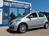Mercedes-Benz A 180 Klima Sitzheizung 5 türig WENIG KM - Mercedes-Benz A 180 in Nürnberg