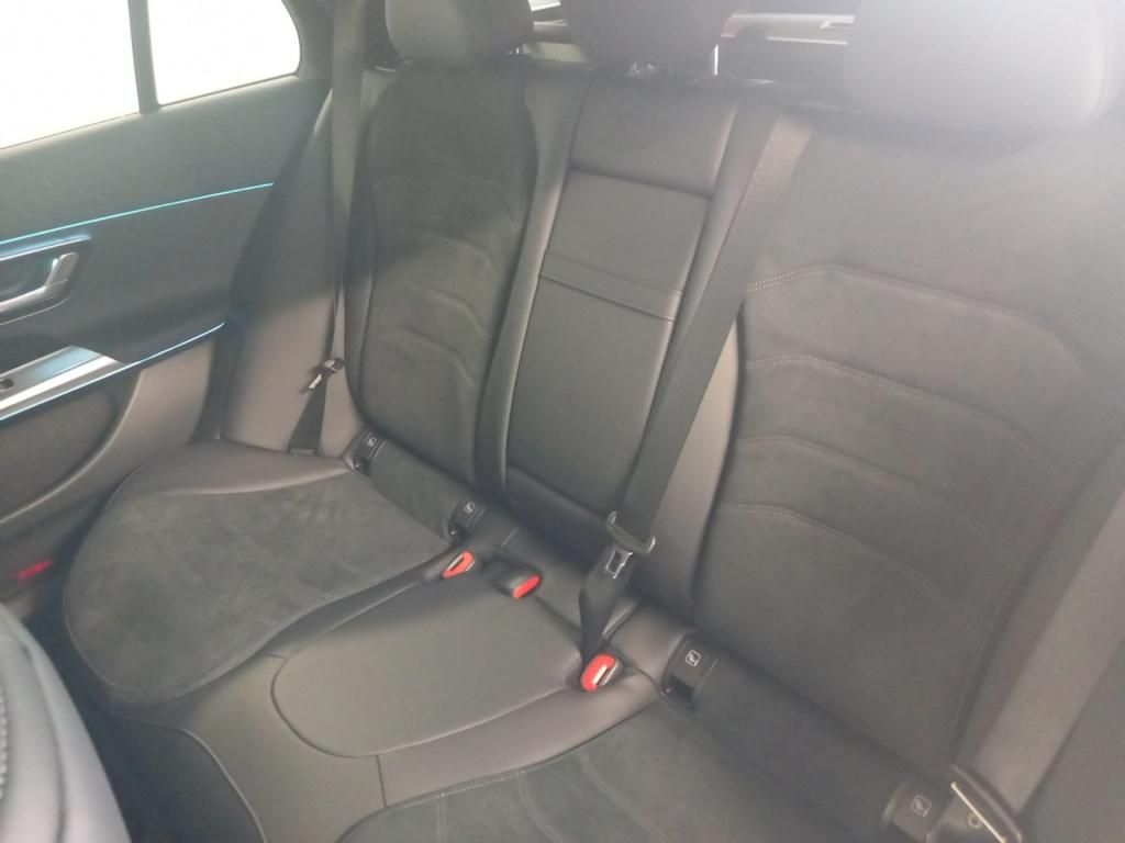 Fahrzeugabbildung Mercedes-Benz E 220 d T AMG*Night*Pano-Dach*Distr*PDC*360°*AHK