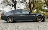 BMW M5 CS LEICHTBAU CARBON-KERAMIK-LASER-XDRIVE - BMW M5: Cs