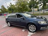 Volkswagen VW Passat B7 - Volkswagen Passat aus 2012: Kombi