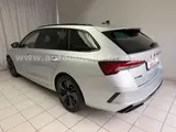 Skoda Octavia 2.0 TSI DSG RS Combi*ASSIST*360*AHK*PANO - silberne Skoda Octavia