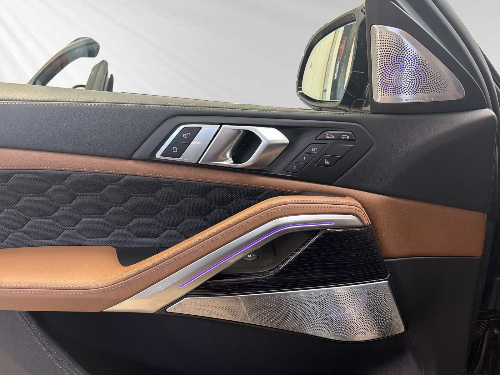 BMW X6 M - Bild 16