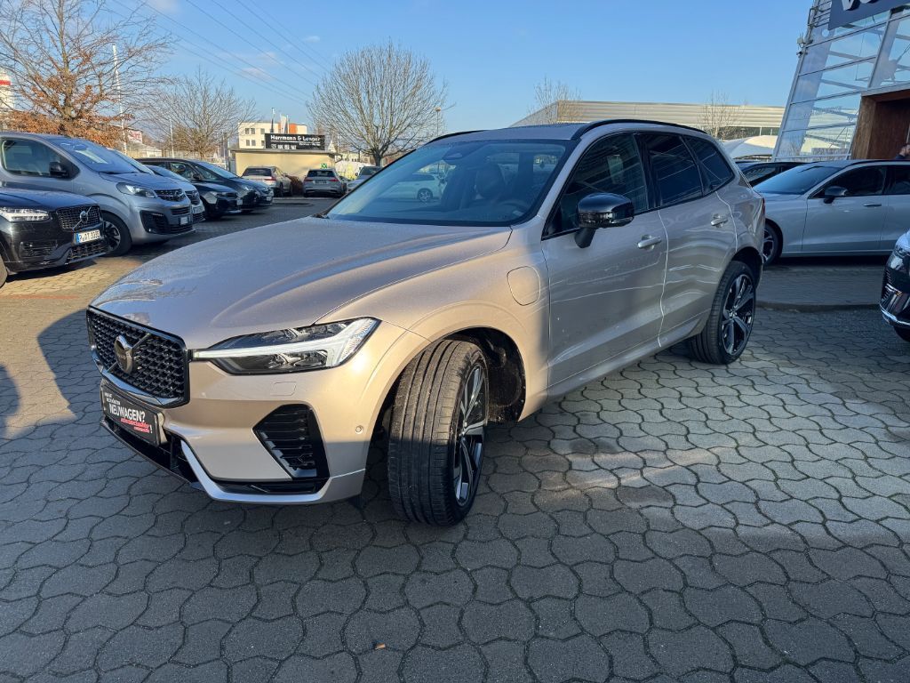 Fahrzeugabbildung Volvo XC60 T6 AWD Plus Dark+AHZV+21Zoll+SOFORT