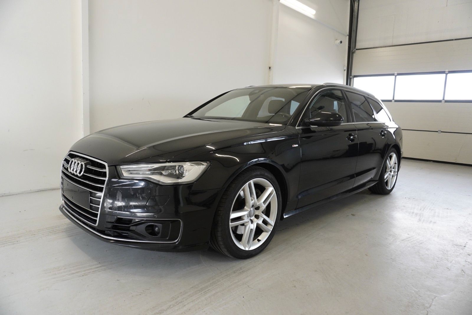 Audi A6 - 1